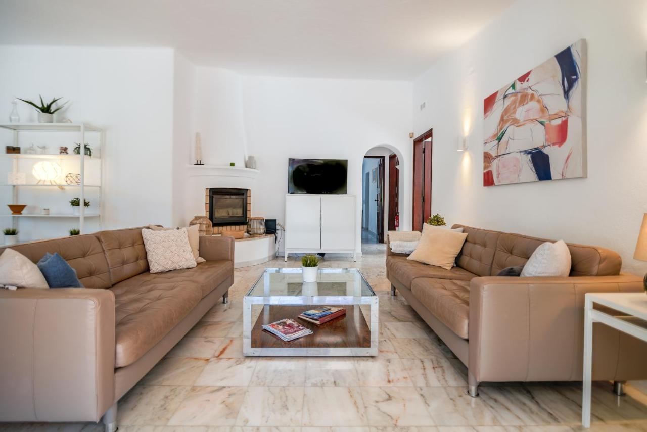 Traditional 3 Bedroom Villa With Great Pool In The Heart Of Vale Do Lobo Bagian luar foto