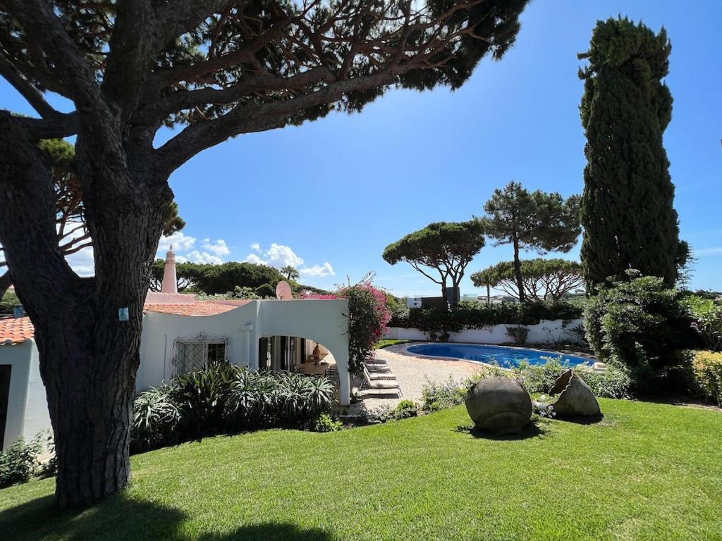 Traditional 3 Bedroom Villa With Great Pool In The Heart Of Vale Do Lobo Bagian luar foto